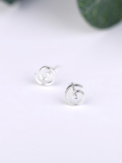 Peng Yuan Simple Tiny Silver Stud Earrings 2
