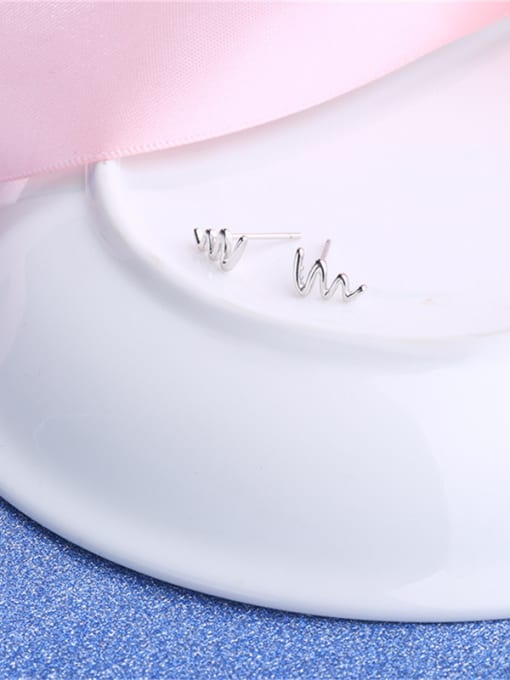 Ronaldo Women Temperament Electrocardiogram Shaped Stud Earrings 1