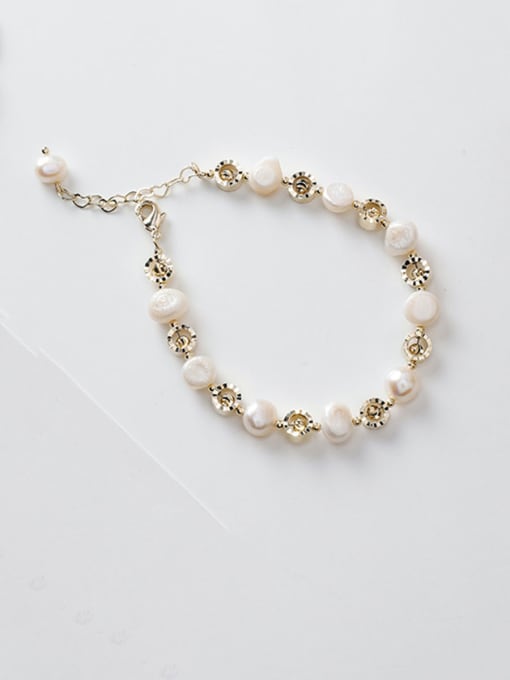 Main plan section Alloy With Imitation Gold Plated Simplistic Flower Bracelets