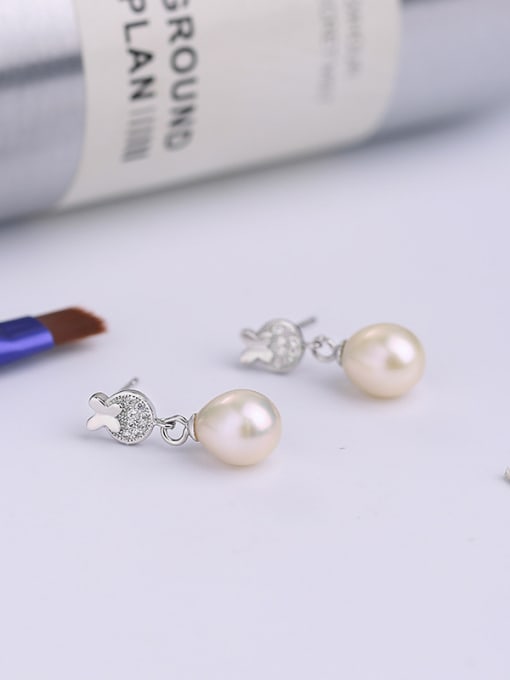 One Silver Elegant Freshwater Pearl Tiny Butterfly 925 Silver Stud Earrings 2