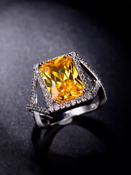 L.WIN Yellow Rectangle Zircon Ring