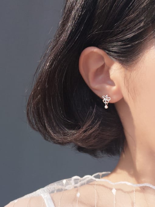Peng Yuan Elegant Tiny Hollow Flower Little Bead 925 Silver Stud Earrings 1
