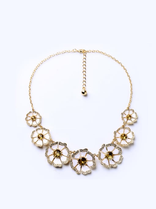 KM Elegant Noble Flowers Shhaped Alloy Necklace 0