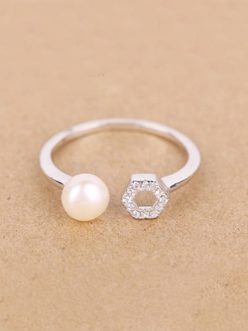 Peng Yuan Freshwater Pearl Rhinestones Opening Midi Ring 0