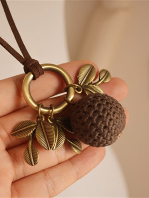Dandelion Women Knitting Ball Leaf Shaped Necklace 3