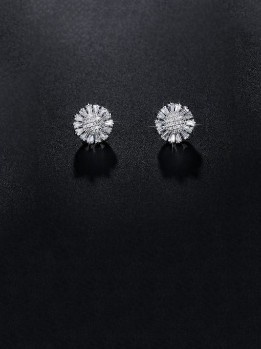 Mo Hai Copper With Platinum Plated Cute Flower Stud Earrings