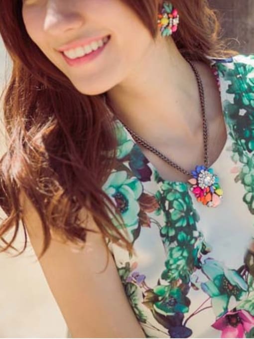 KM Retro Fashion Colorful Stones Alloy Necklace 1