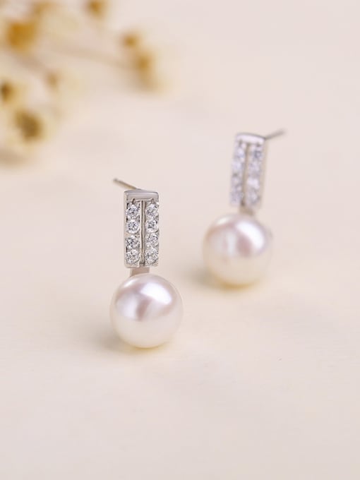 One Silver Fashion White Freshwater Pearl Cubic Zirconias 925 Silver Stud Earrings 2