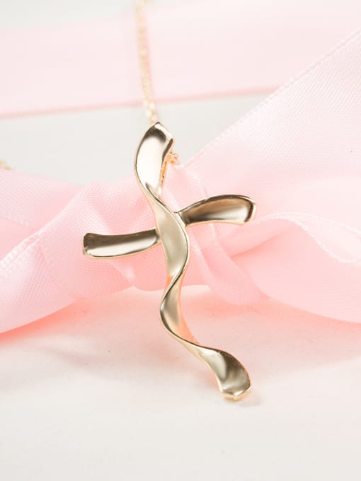 Ronaldo Personality Gold Plated Cross Shaped Necklace 3