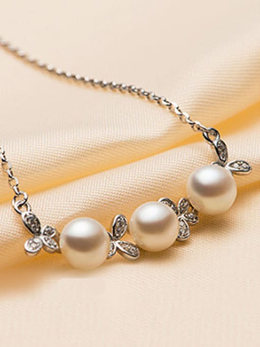 EVITA PERONI Fashion Butterfly Freshwater Pearls Necklace 2