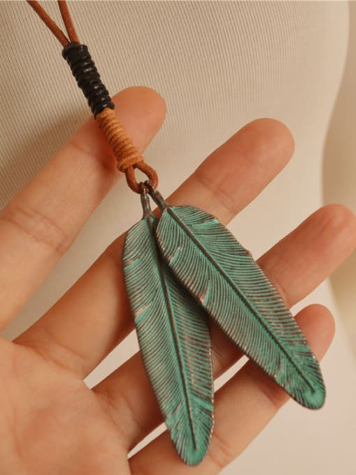 Dandelion Leaf Shaped Cownhide Leather Necklace 2