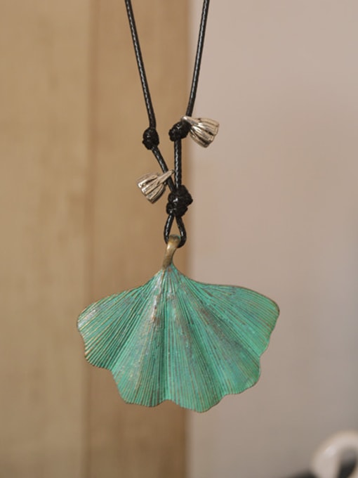 Dandelion Retro Green Leaf Shaped Necklace 0