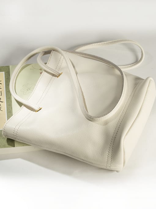White First layer cowhide bucket bag