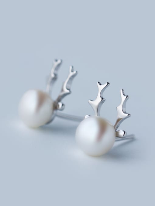 Rosh Lovely Antlers Shaped Artificial Pearl Stud Earrings 1
