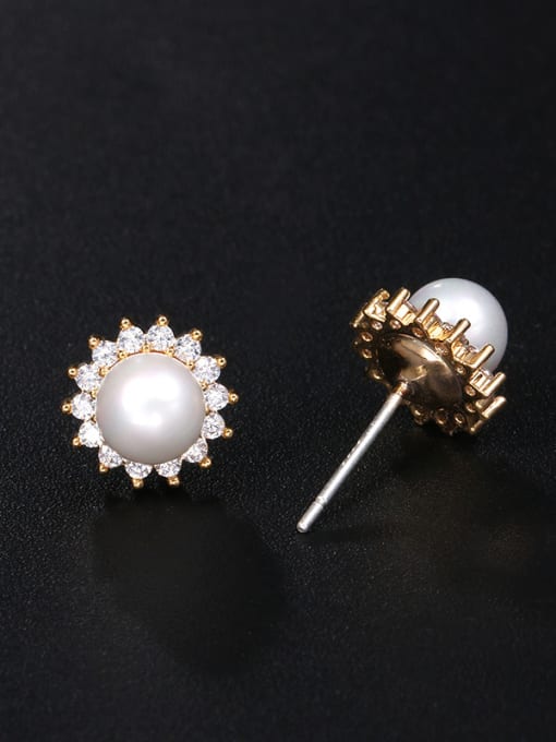 Mo Hai Copper With  Artificial Pearl Simplistic Flower Stud Earrings 2