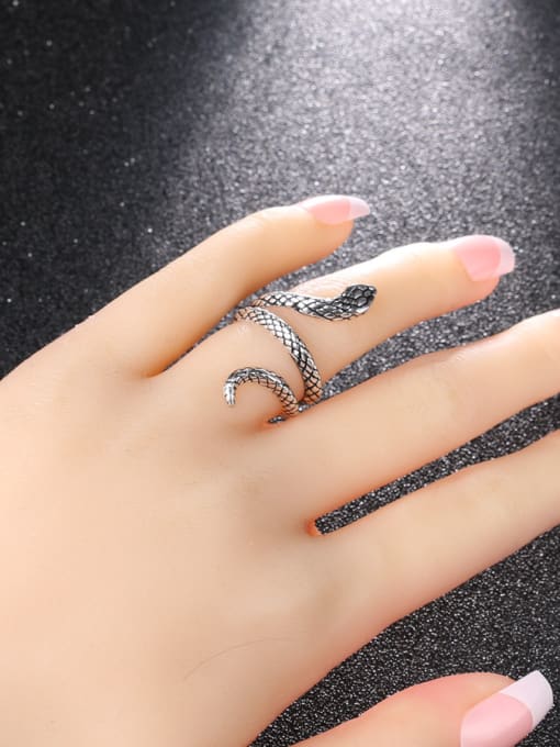 Gujin Punk style Personalized Snake Alloy Ring 1