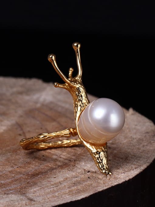 SILVER MI Fashionable Freshwater Pearl Snail-shape Opening Ring 1