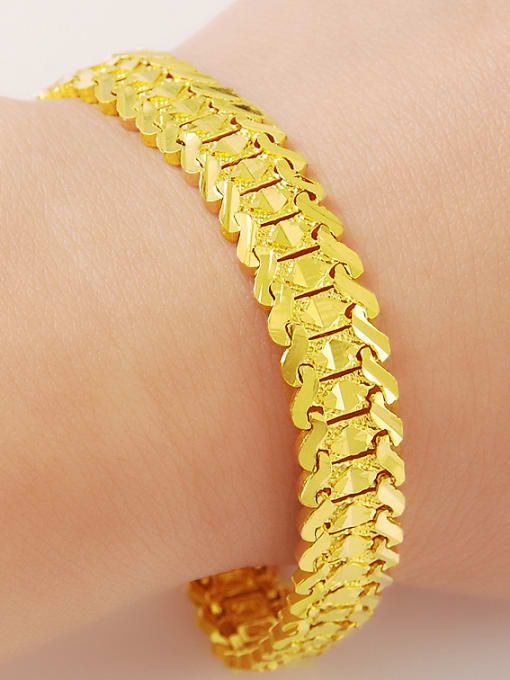 golden Men Fashion 24K Gold Plated Geometric Shaped Frosted Bracelet
