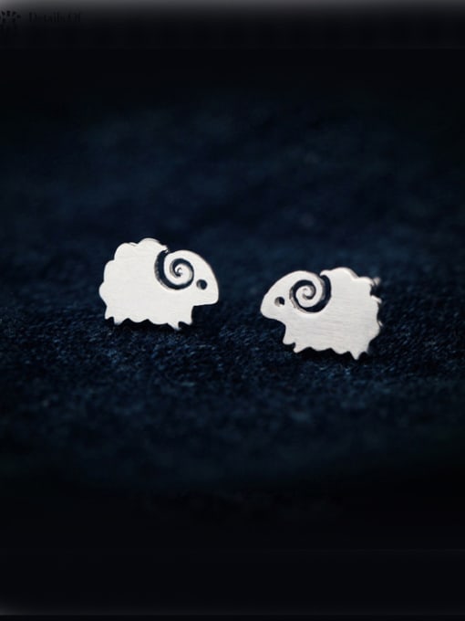 Rosh S925 Silver Simple Drawbench Small Sheep stud Earring 0