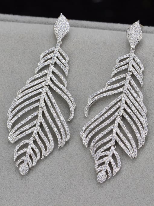 White Luxury Leaves-shape drop earring