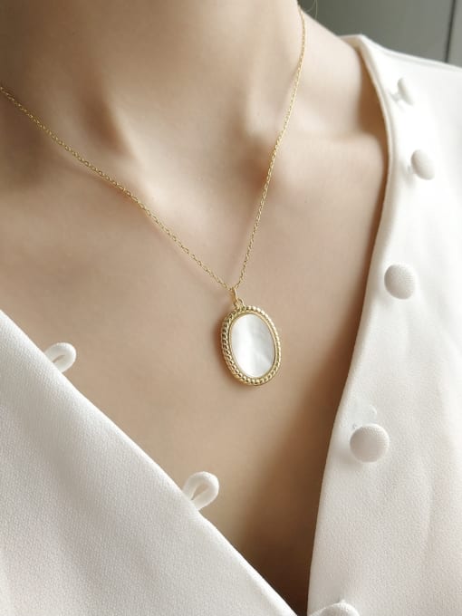 Boomer Cat Pure Silver 18k-gold Oval Shell Necklace 1