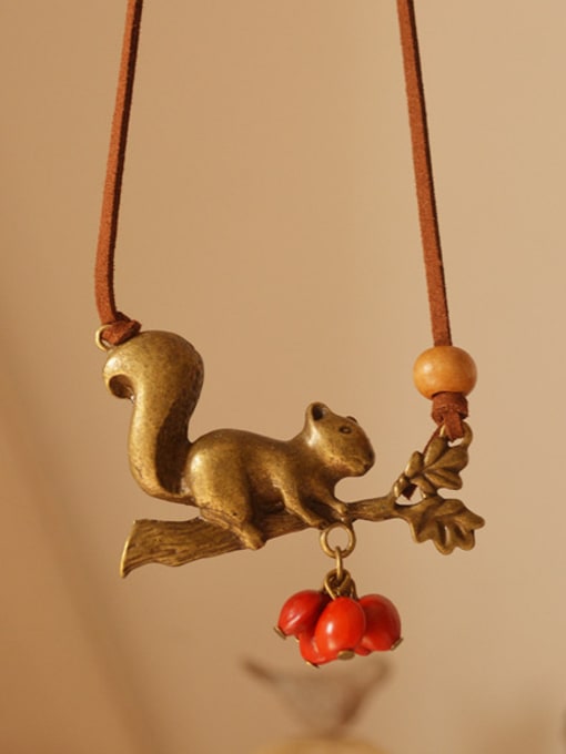 Dandelion Squirrel Shaped Red Beads Necklace 0