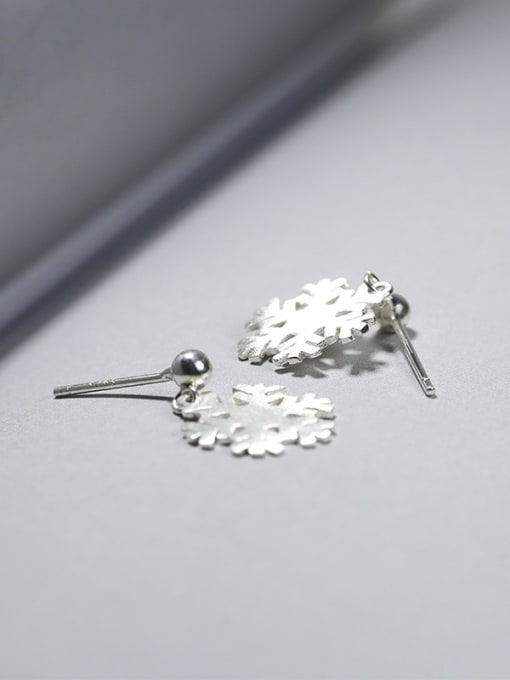 Peng Yuan Simple Snowflake 925 Silver Stud Earrings 3