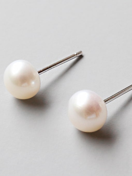 DAKA Pure silver natural freshwater pearls simple and versatile earrings 2