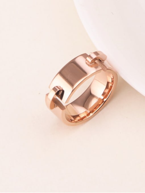 GROSE Exaggerated Smooth Fashion Titanium Ring 1