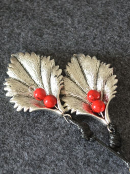 Dandelion Vintage Leaf Shaped Red Beads Necklace 2
