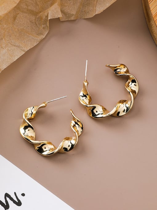 Girlhood Alloy With Imitation Gold Plated Simplistic Geometric Twist Metal Circle Stud Earrings 1