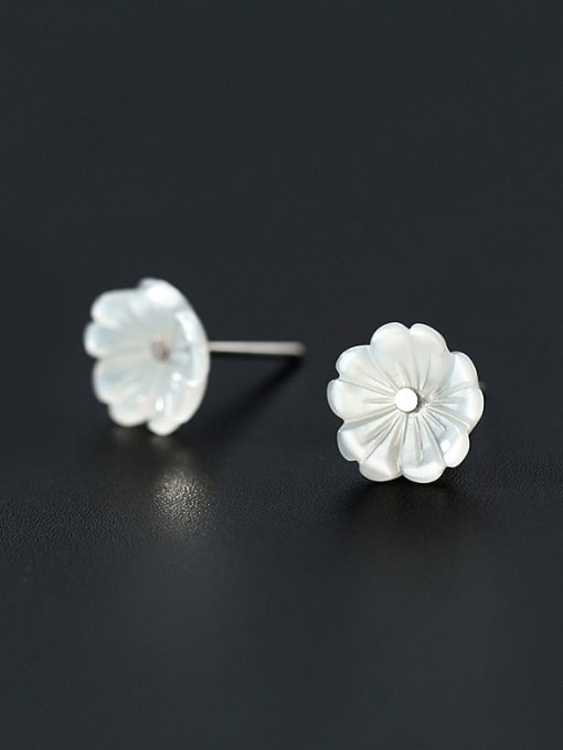 Rosh All-match Flower Shaped Shell S925 Silver Stud Earrings