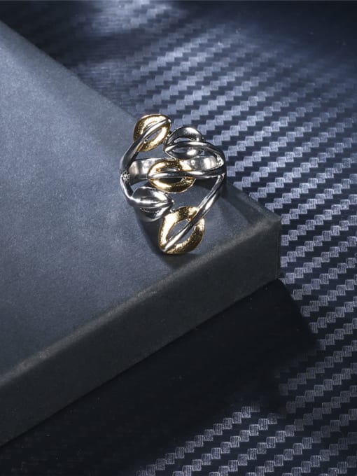 Ronaldo Trendy Double Color Leaf Shaped Ring 1