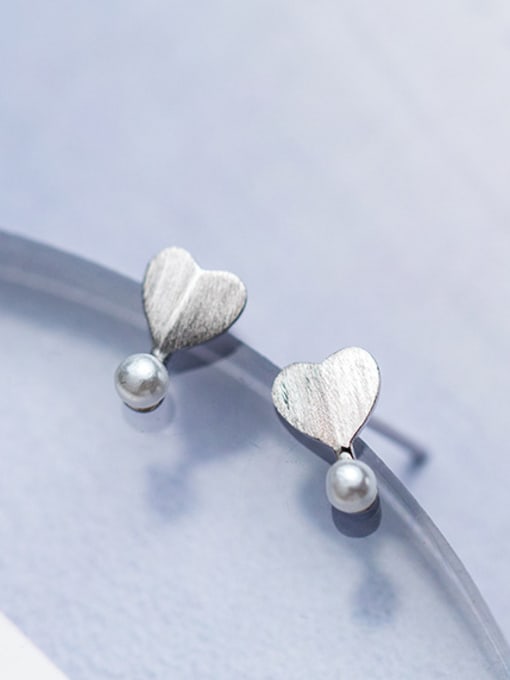 white Elegant Heart Shaped Artificial Pearl Brushed Stud Earrings