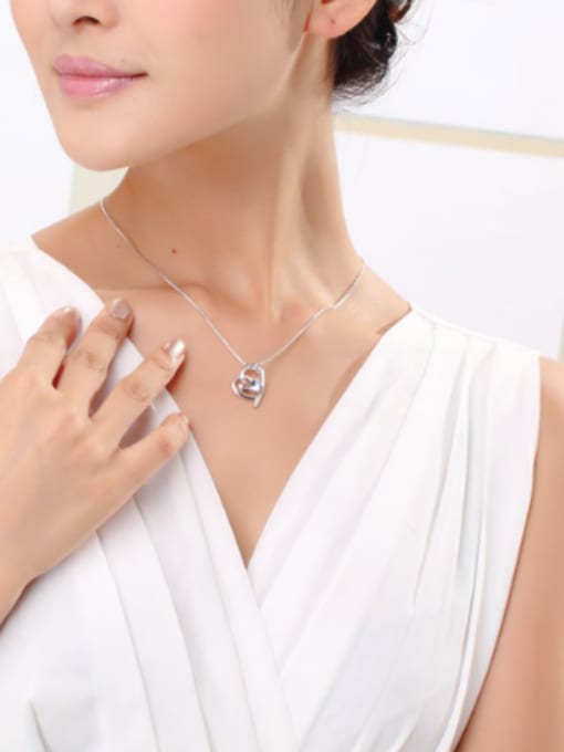 OUXI 18K White Gold Heart Shaped Crystal Bracelet 1