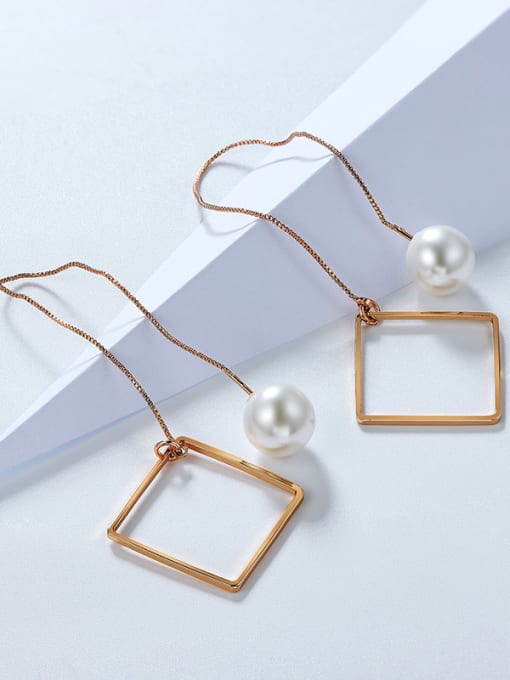 Ronaldo All-match Hollow Square Shaped Artificial Pearl Drop Earrings 2
