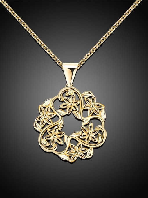 18 Carat Gold Women Exquisite Six Flowers Shaped Necklace