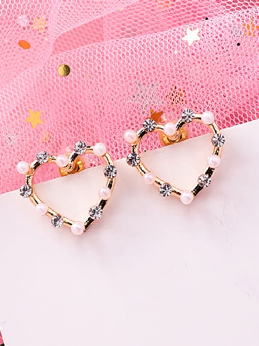 B Water Drill Alloy With Rose Gold Plated Cute Heart Stud Earrings