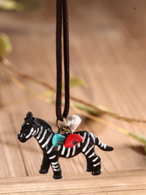 Dandelion Women Delicate Zebra Shaped Necklace 1