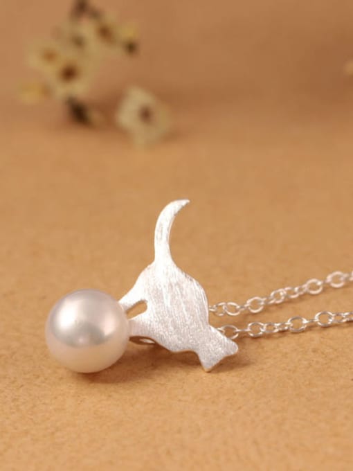 SILVER MI Lovely Cat Freshwater Pearl Clavicle Necklace 1