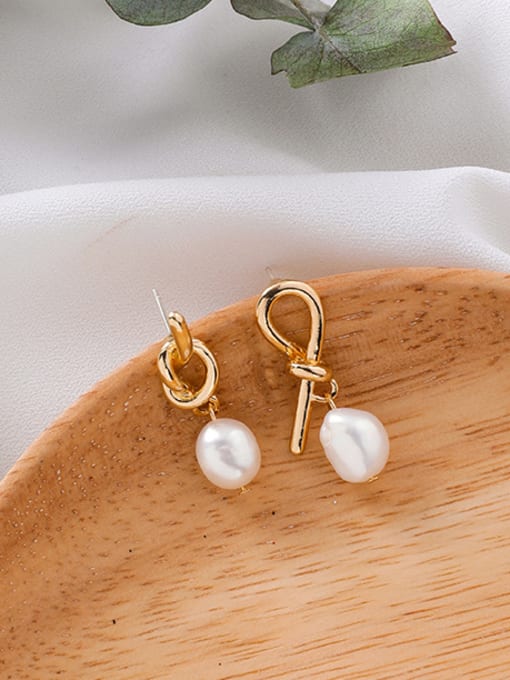 Girlhood Alloy With 18k Gold Plated Fashion  Imitation Pearl Earrings 0