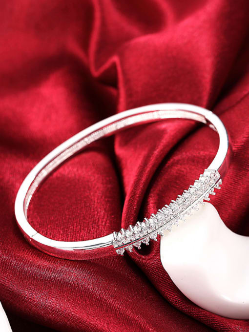 OUXI Simple Zircon Silver Plated Bangle 2