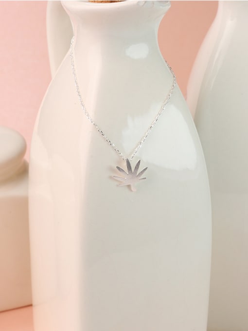 Peng Yuan Tiny Maple Leaf Silver Necklace 2