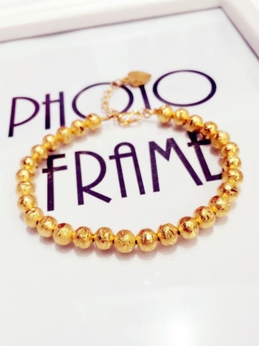 A Women Exquisite Gold Plated Beads Bracelet