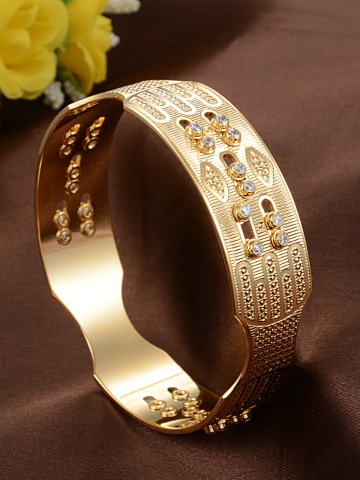 Ya Heng Luxurious Gold Plated Cubic Zirconias Copper Band Bracelet 1