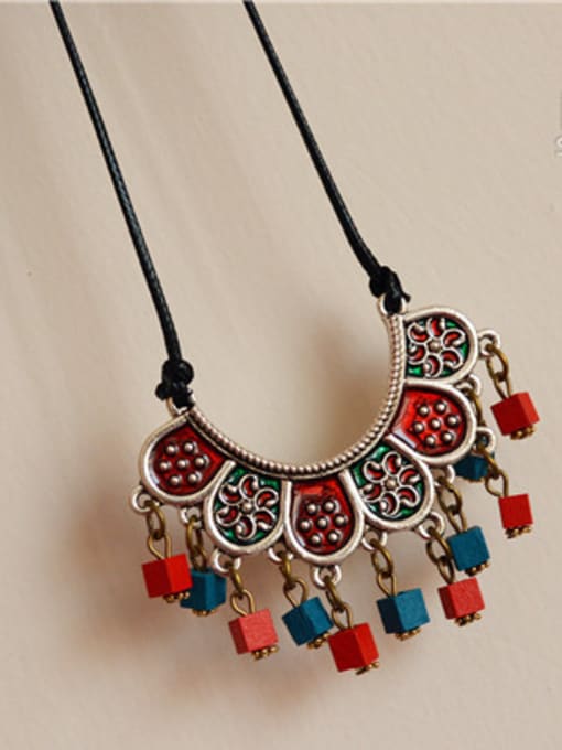 Dandelion Ethnic Style Fan Shaped Necklace 0