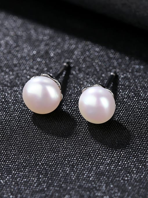 CCUI Sterling Silver allergy flower shaped sticky Natural Freshwater Pearl Stud Earrings 2