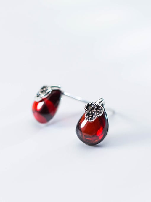 red Vintage Water Drop Shaped Red Stone Stud Earrings