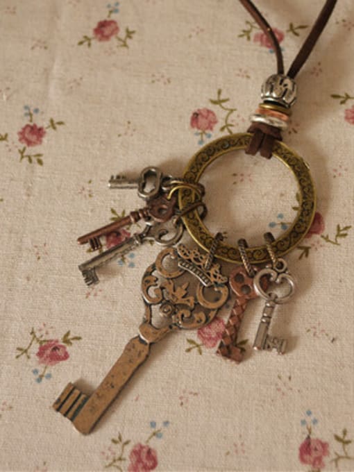 Dandelion All-match Key Shaped Necklace 1