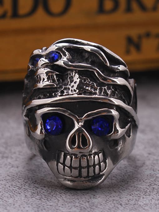 RANSSI Punk Two Blue-eyed Skulls Statement Ring 1